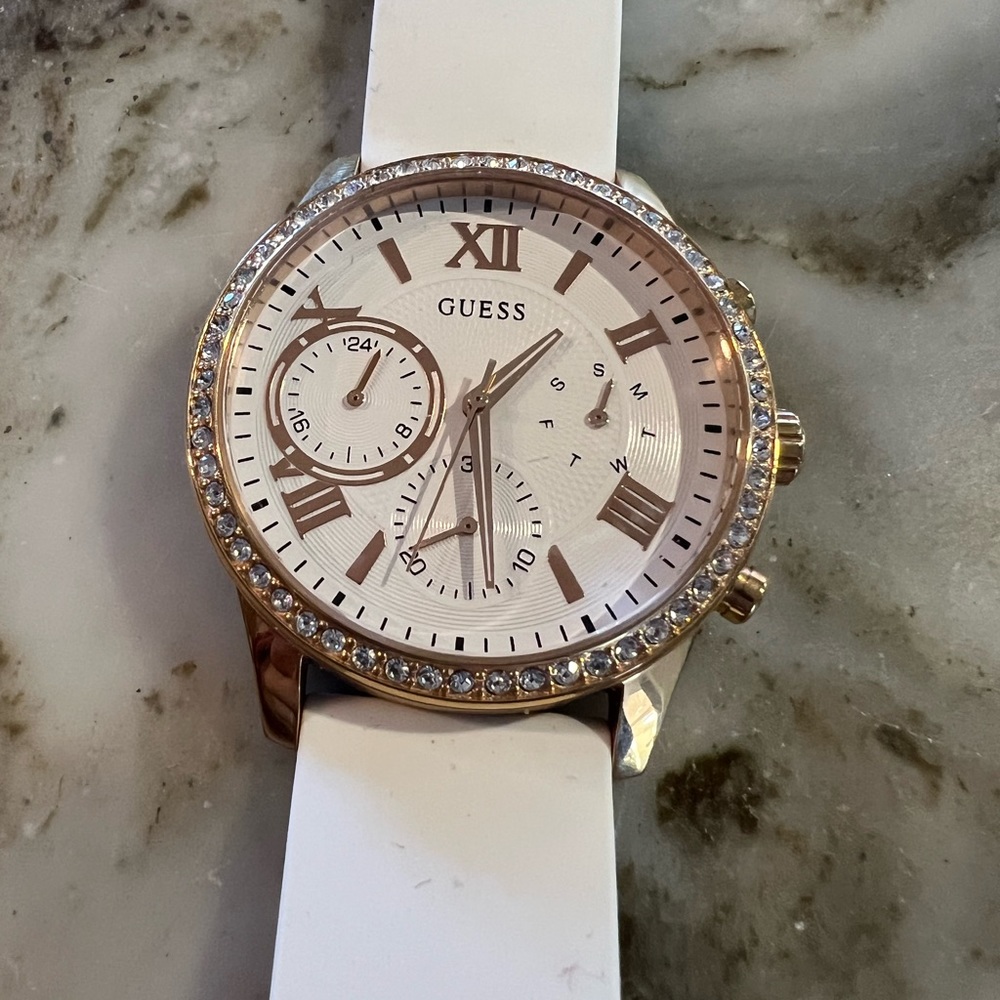 Guess women’s watch - white with rose gold